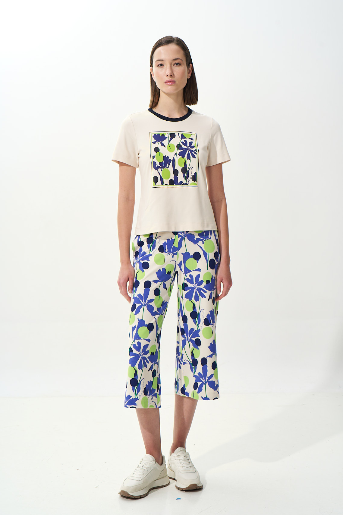 Μπλούζα με τύπωμα floral εμπρός (4)